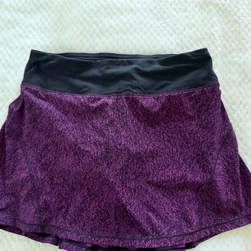 Lululemon Women's Purple Skirt, size 4